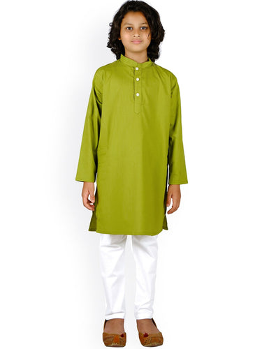 https://cdn.shopify.com/s/files/1/1857/6931/products/1c845196-cbee-4146-85bc-36bb766f7ade1654691112456BoysSelfDesignKurtaWithPyjama1.jpg?v=1661585655